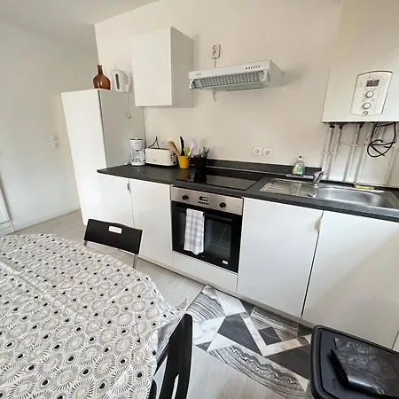 La Maisonnette Un à Part Apartamento